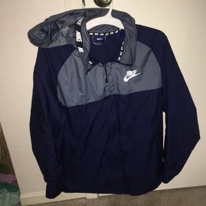 Men’s Nike hooded windbreaker